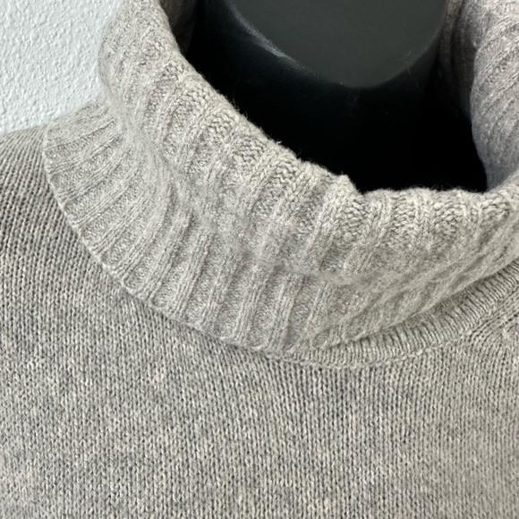 GAP Light Gray Textured Sweater dress - Picture 5 of 10